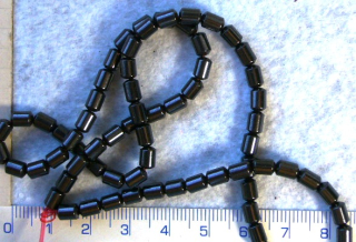 Kameny, hematit, váleček,5x3mm,1ks