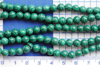Opracovaný kámen,malachit kulička, 8mm,1ks