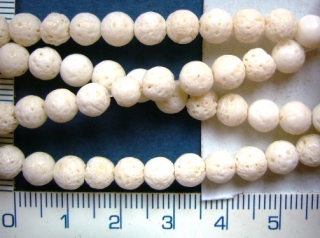 Opracovaný kámen,láva bílá,6mm,1ks