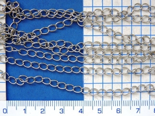 Komponenty, řetízky, barva platina,očko 5x4mm,1m