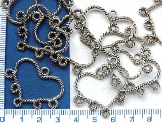 Ramínka, barva stříbrná, srdíčko 5 rozboček,28x30mm,1ks