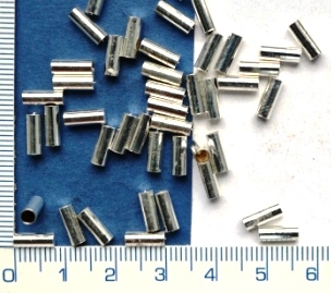 Zakončení šňůrky volné bez očka vlepovací, otvor 2,5mm,1ks