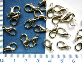 Zapínání, karabinka větší 12mm,barva platina,1ks