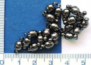 Magnetické zapínaní barva antracit,5x11mm,velmi pevné,1pár